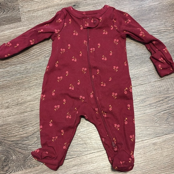 nwot 2 carters newborn onesies - Picture 3 of 5
